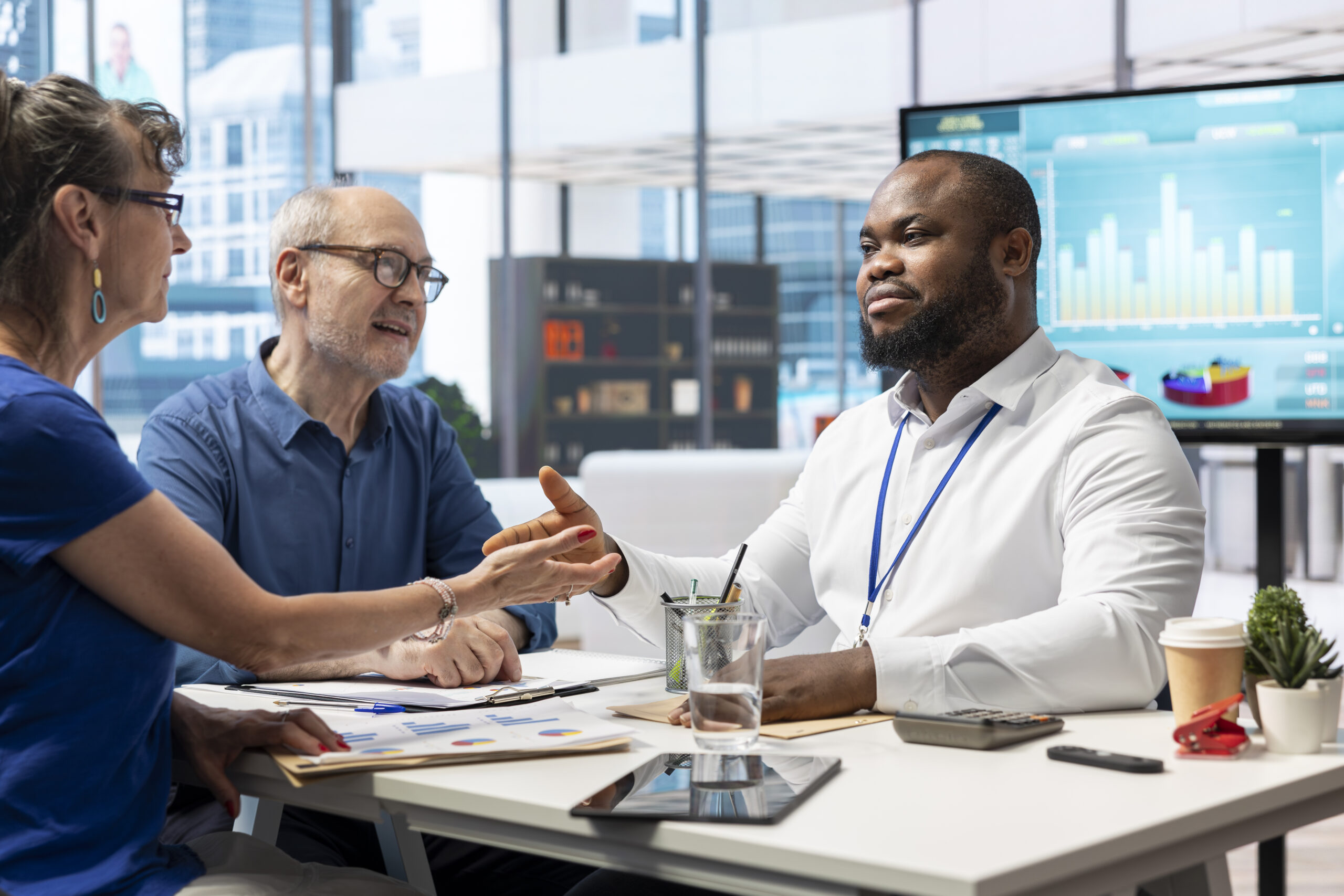 A young business professional having a collaborative client meeting.
